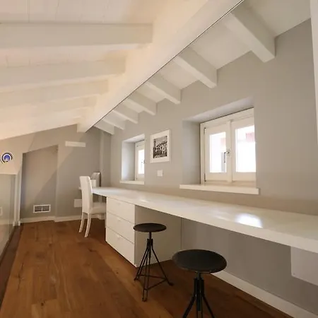 Grey House Cernobbio